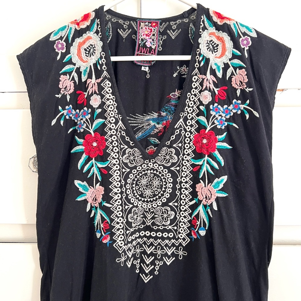 Johnny Was Black Embroidered Floral Bird Tunic Top Medium 100% Cotton - Picture 5 of 8